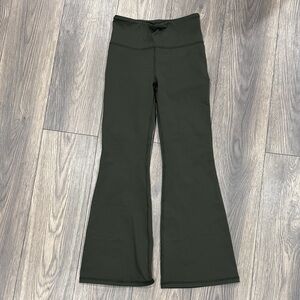 Fabletics Dark Green Flared Leggings power hold “short”